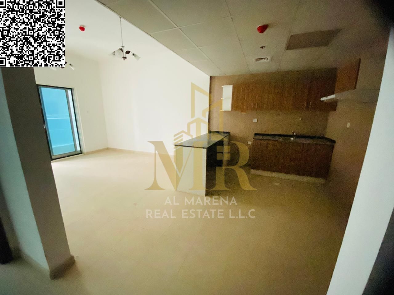 One Bedroom Apartment for Sale in City Tower | 865 Sqft Large Layout | Balcony | Private Parking | Rented | Attractive Installments