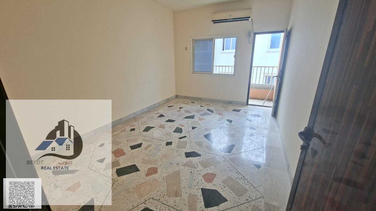 Studio apartment for annual rent in Al Rawda area 3
