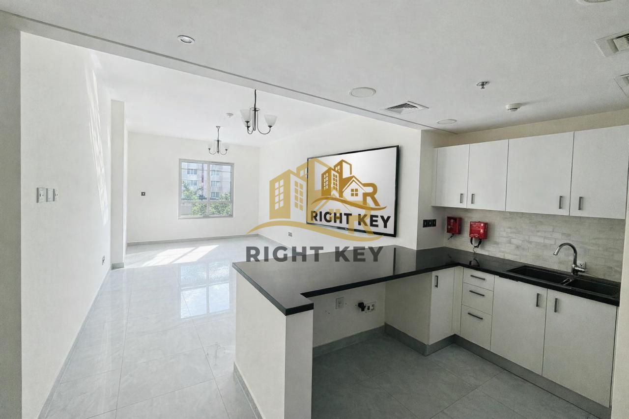 DIRECTLY MANAGEMENT / CHILLER FREE/ LAVISH 2BHK 103K