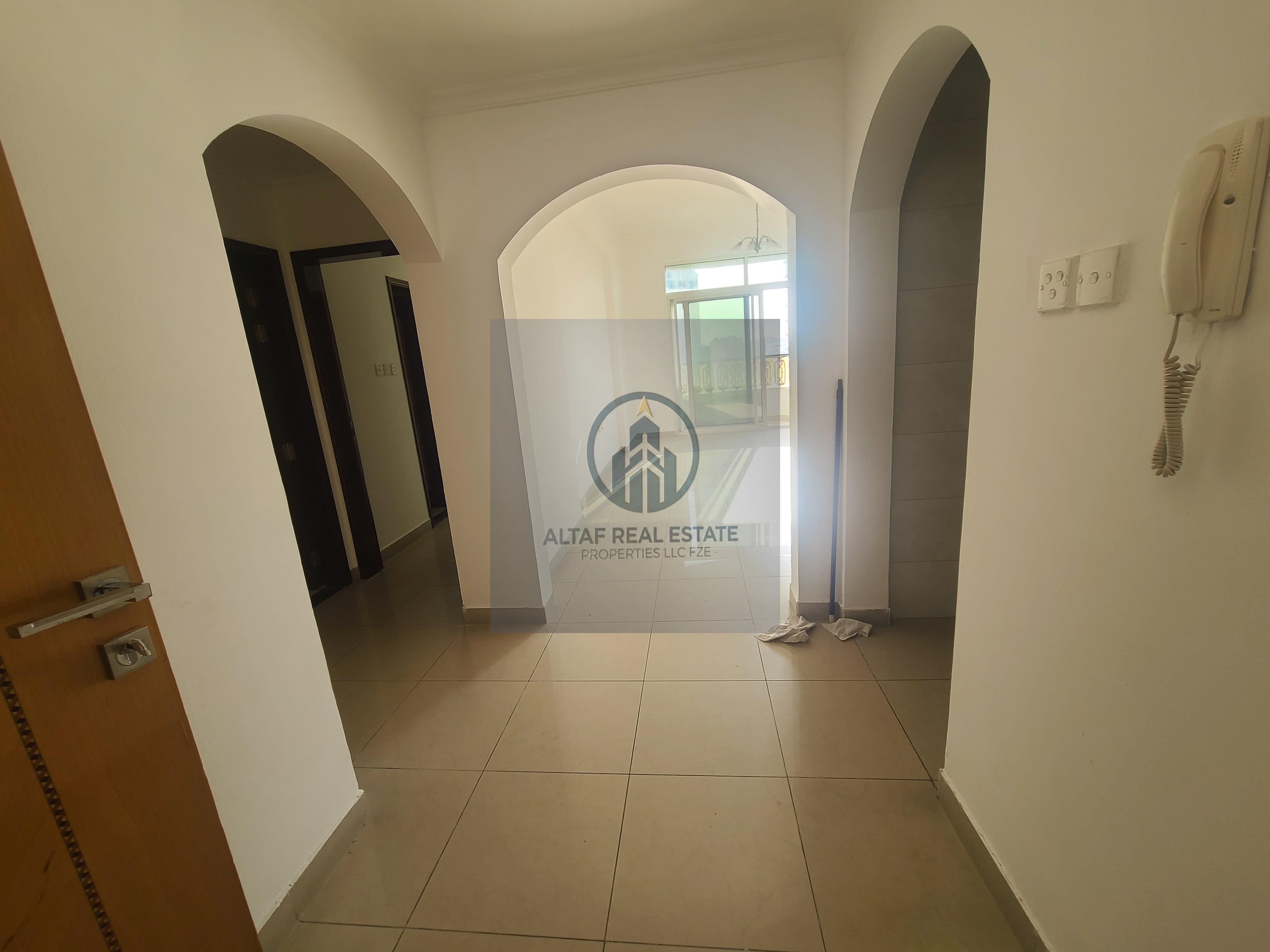 Luxury 1BHK with Covered parking Near Cornishe or Park with 2Washroom
