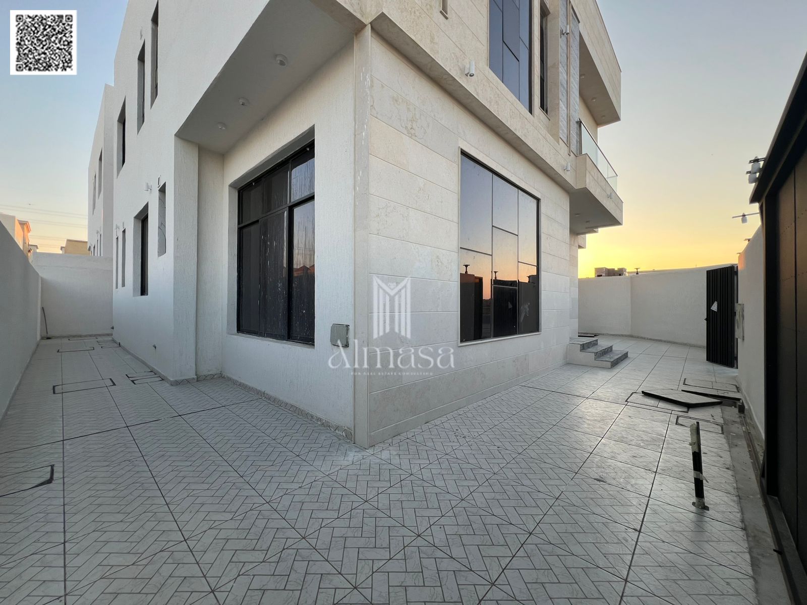 Family Villa for Sale in Al Yasmin