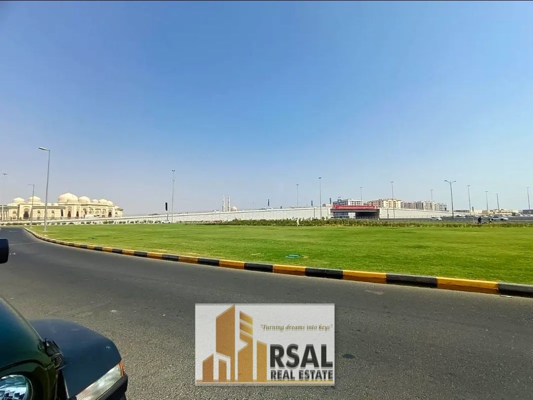 Lavish Family 2Bhk With Balcony//Coverd Parking//Ready to Move//Easy Payment//Close To The Nasto Hypermarket