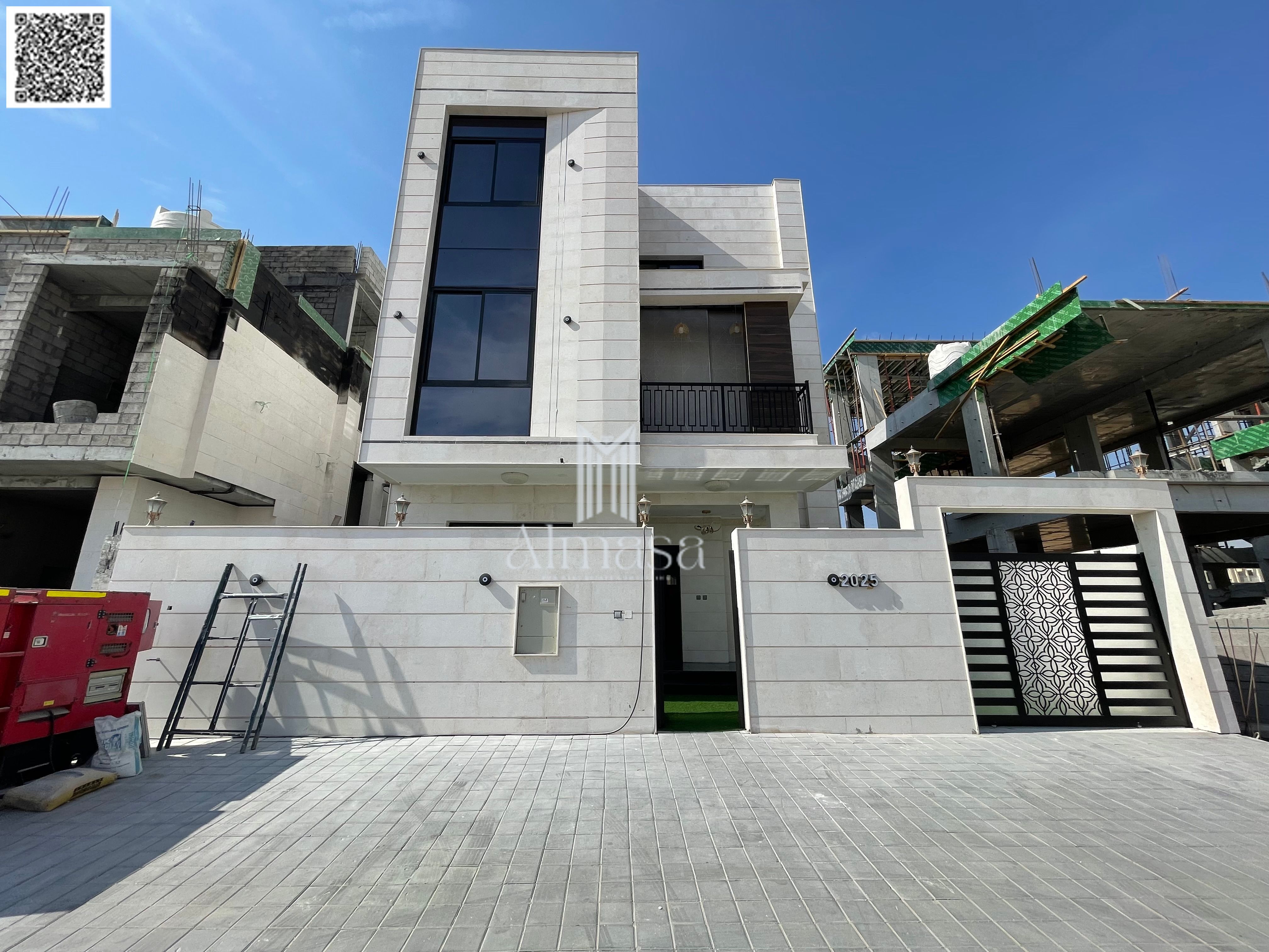 Modern Luxury Villa with Private Pool and Rooftop in Al Zahya 2 Ajman