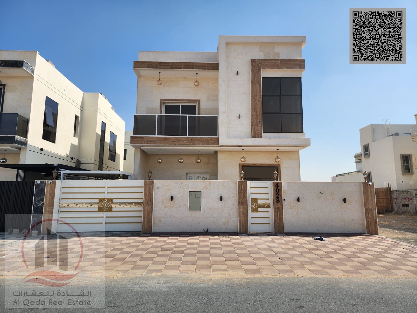 Villa for sale in Ajman, Al Helio area, including registration fees. 5 master bedrooms, majlis, living room, and maid's room. Suitable for all nationa