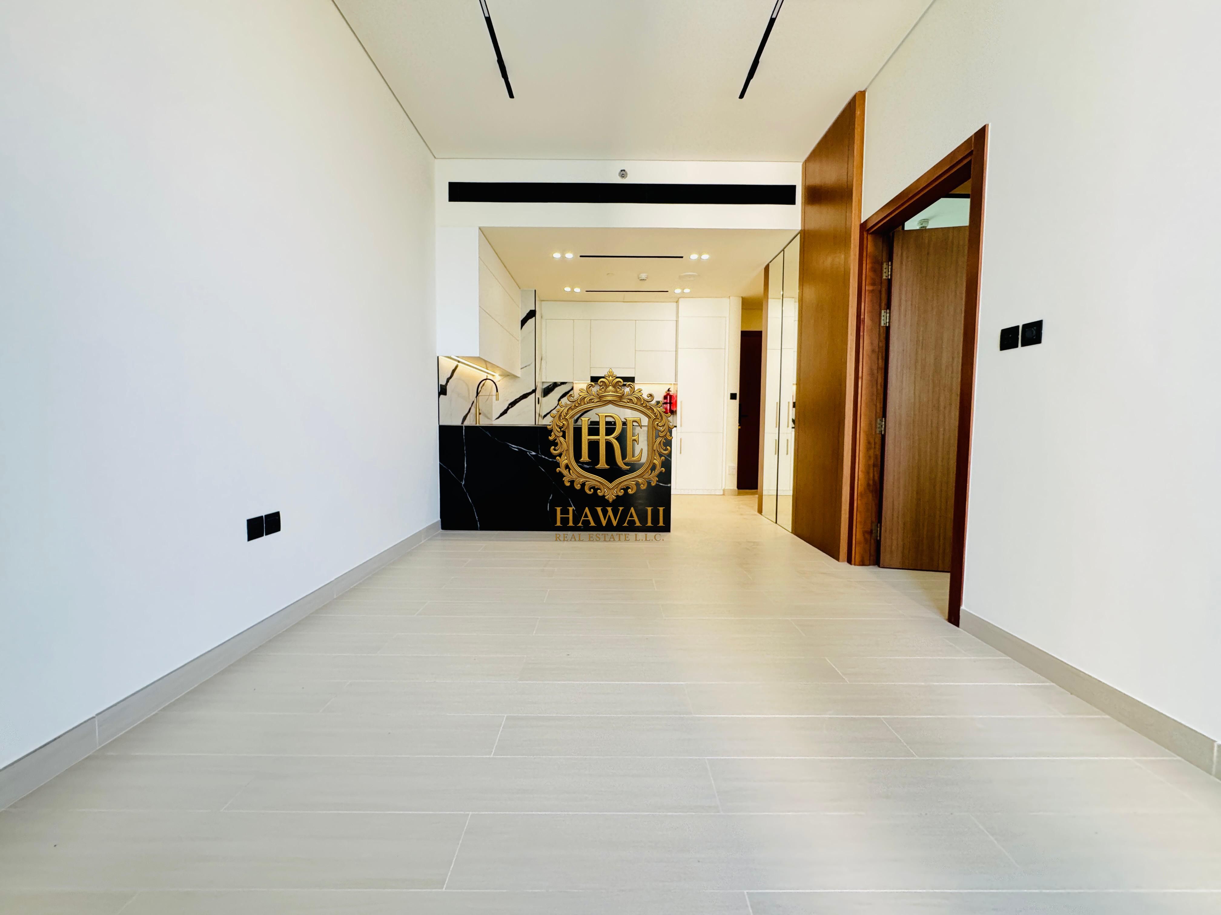 High Floor | Canal View | Kitchen Appliances