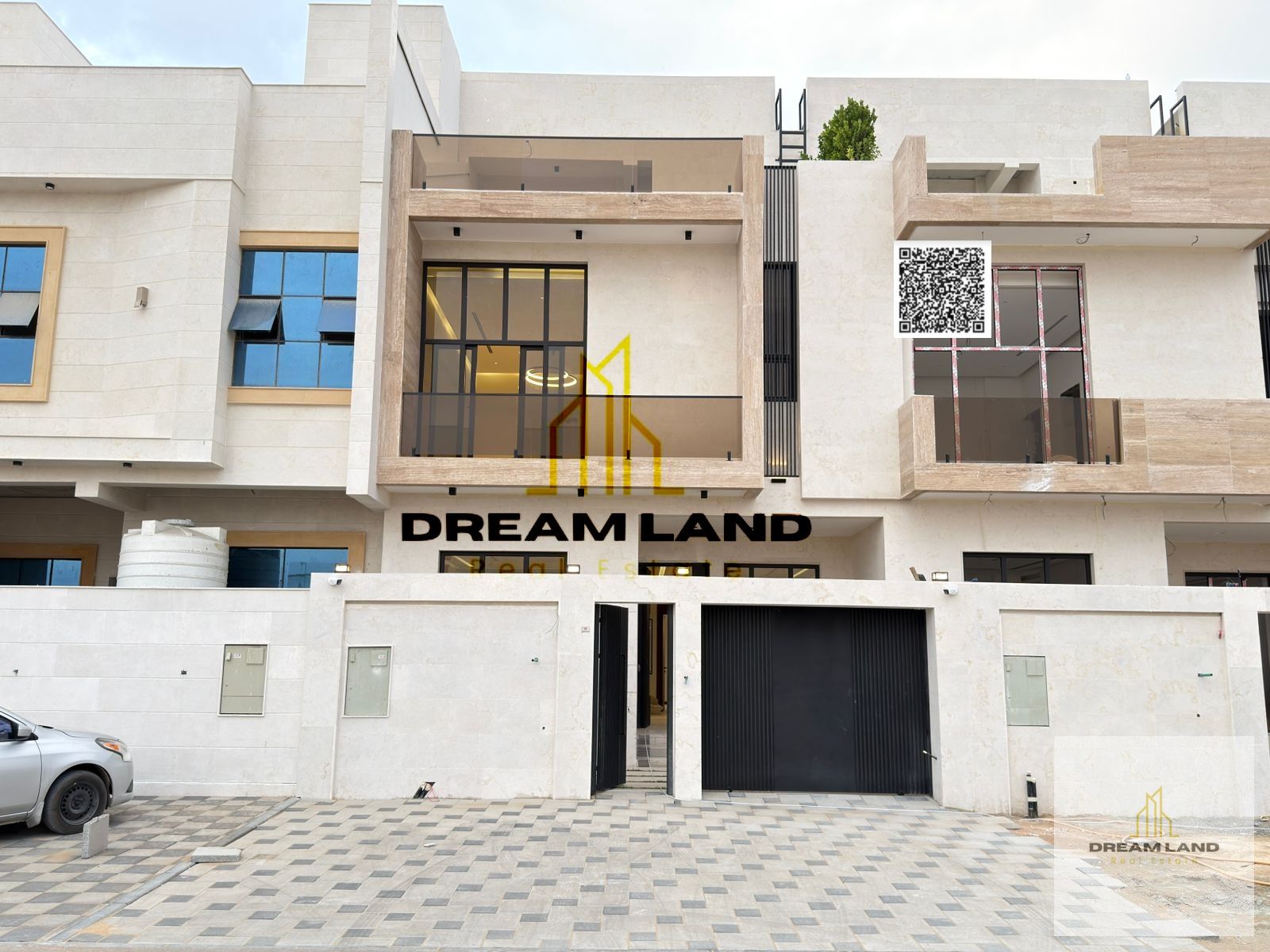 Now for sale in a good price, including registration fees Town house 5 master bedrooms with built in wardrobes and rooftop located in upscale area