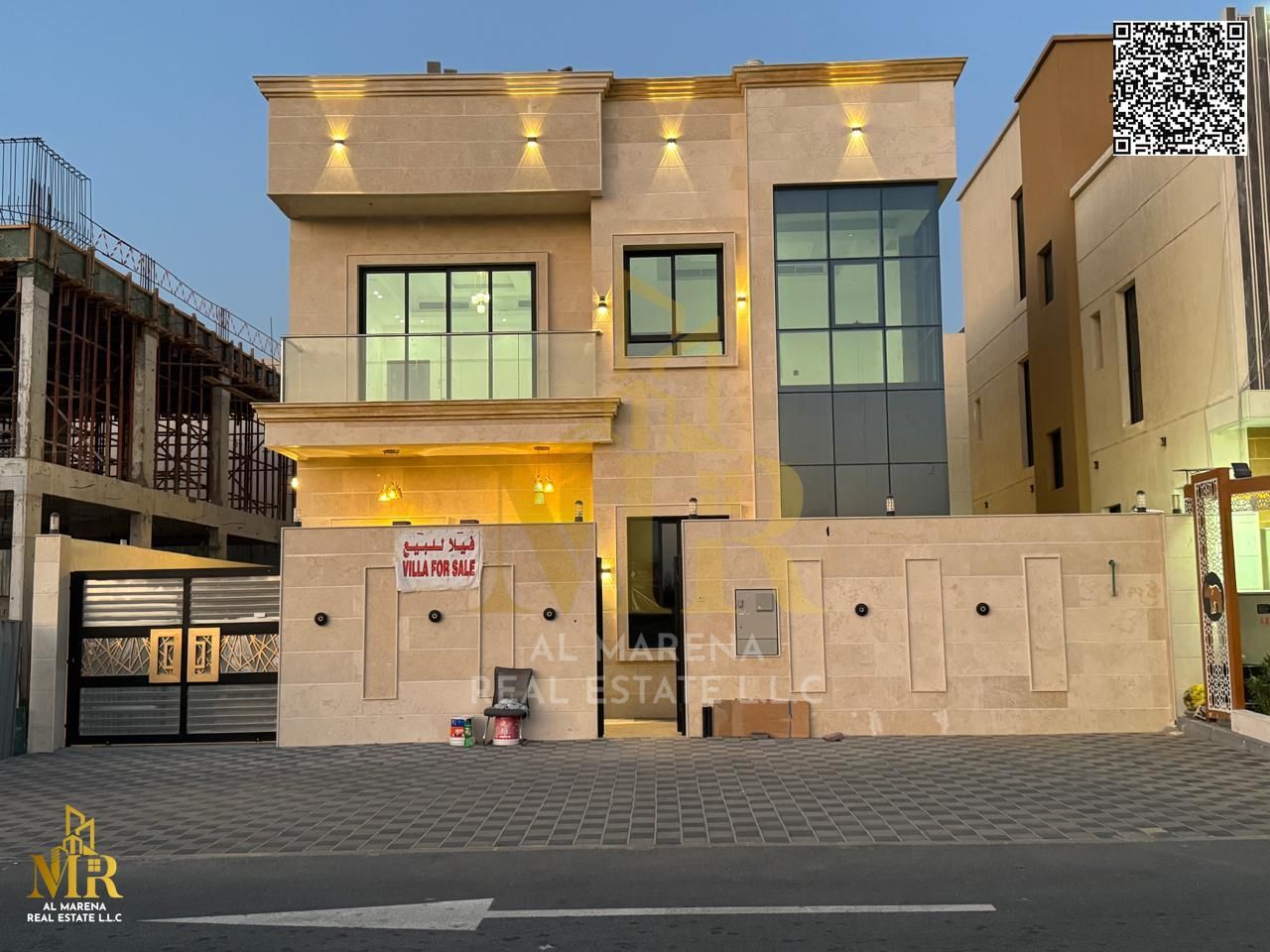 Own a villa at vintage prices, 2 floors, 5 master bedrooms, modern kitchen, prime location opposite services, perfect for living or investment.