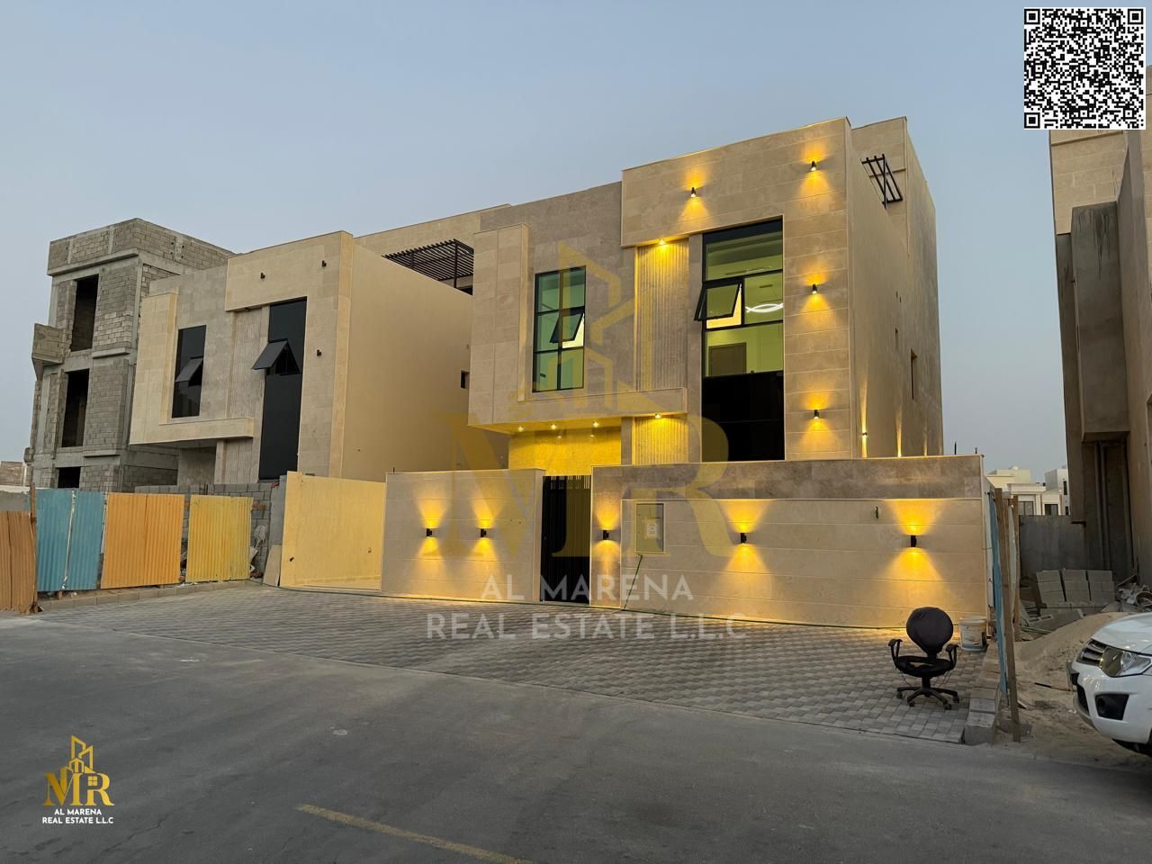 2-floor + roof villa, 6 master bedrooms, attractive price including registration & ownership fees, with central AC, prime location, ideal for living o