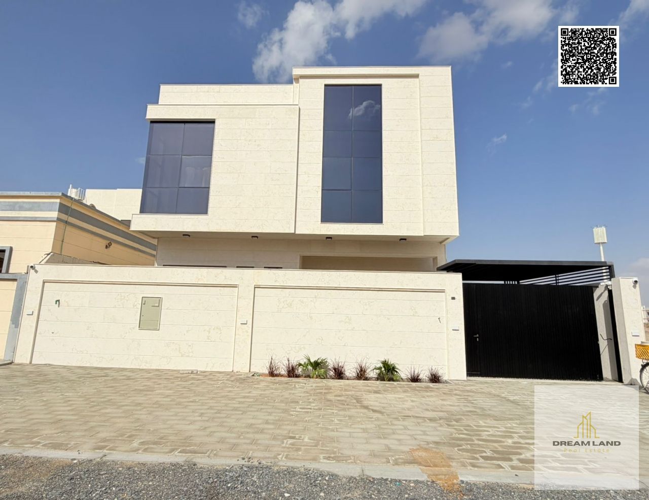 Luxury villa for sale in Al Yasmin – Ajman | 5 master bedrooms + majlis + spacious outdoor seating area. Detailed description: Invest in this once-in-