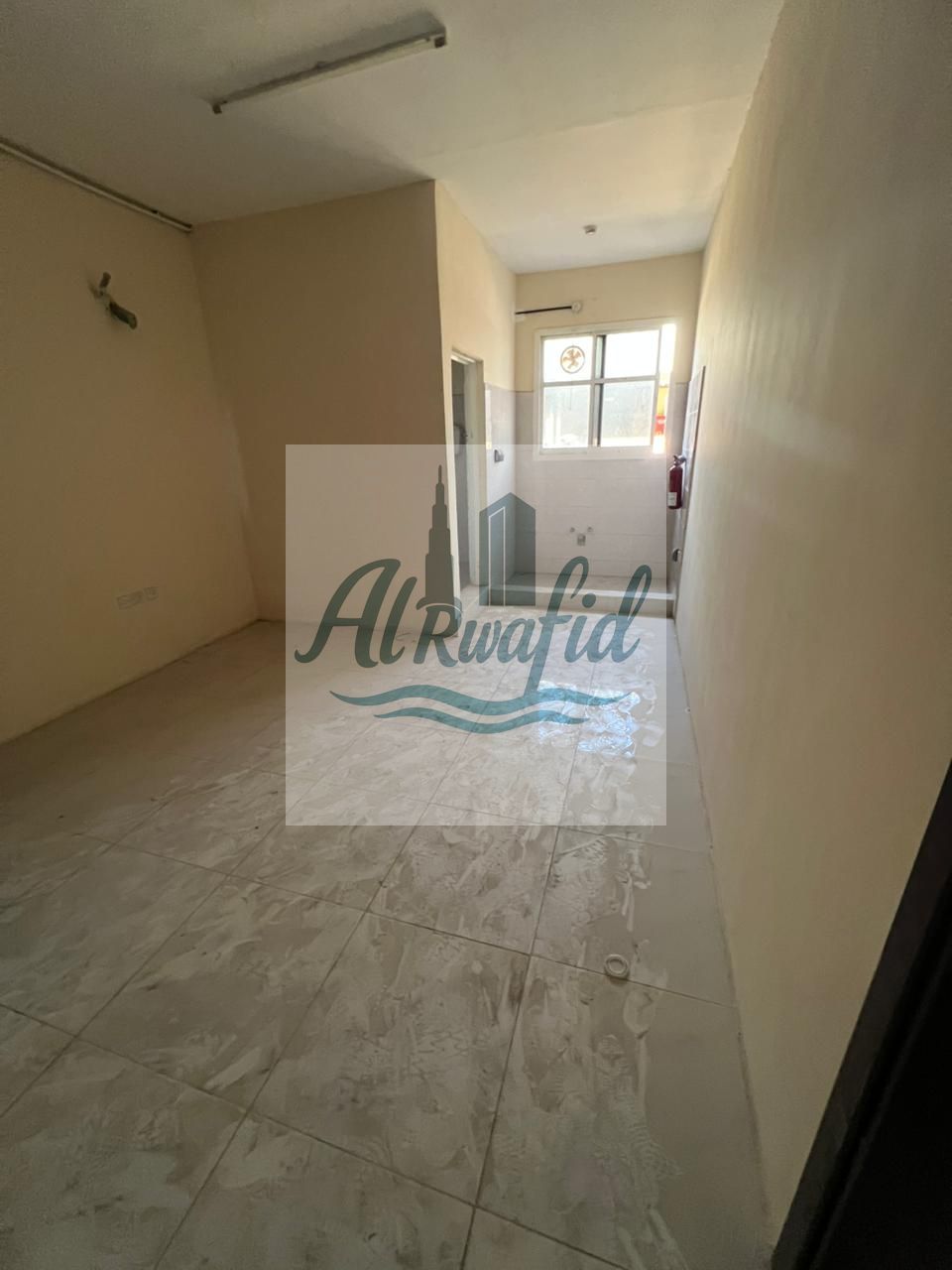 Annual Rental in Ajman – Fully Equipped Workers' Camp A fully equipped workers' camp in a strategic location in Ajman is available for annual rent.