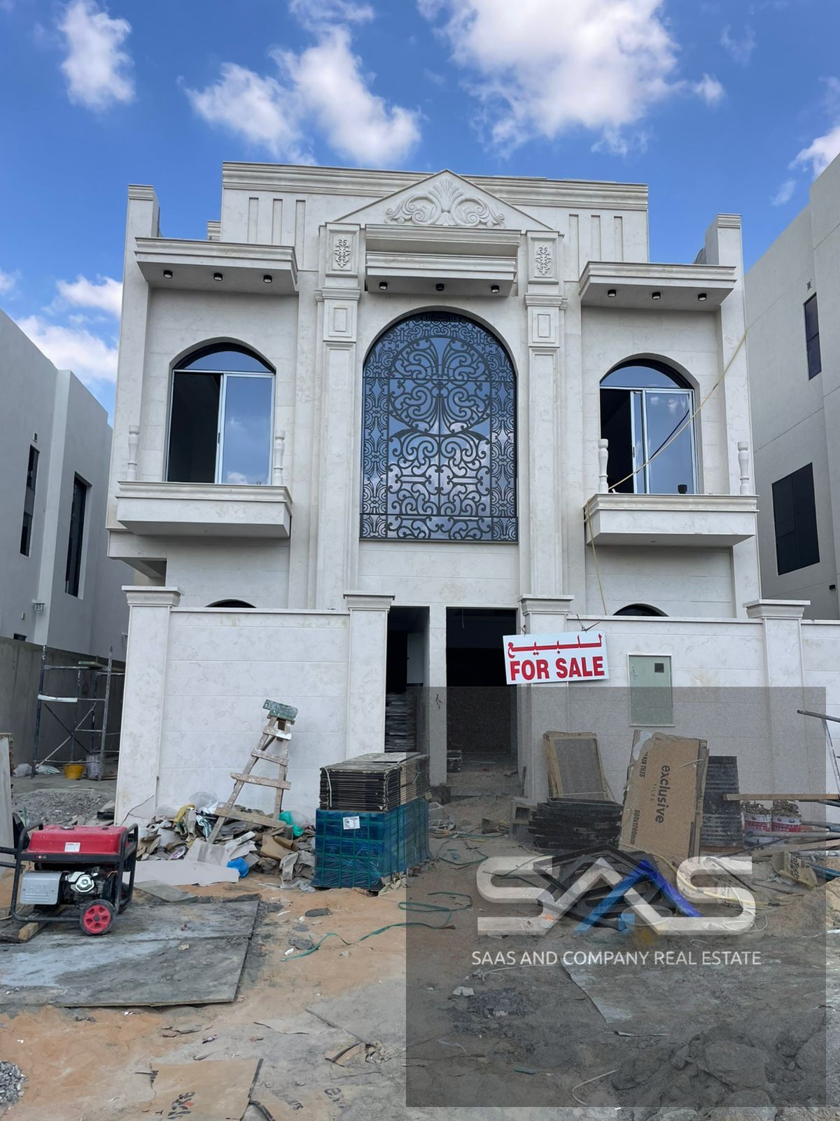 Luxury villa with 5 bedrooms in a prime location