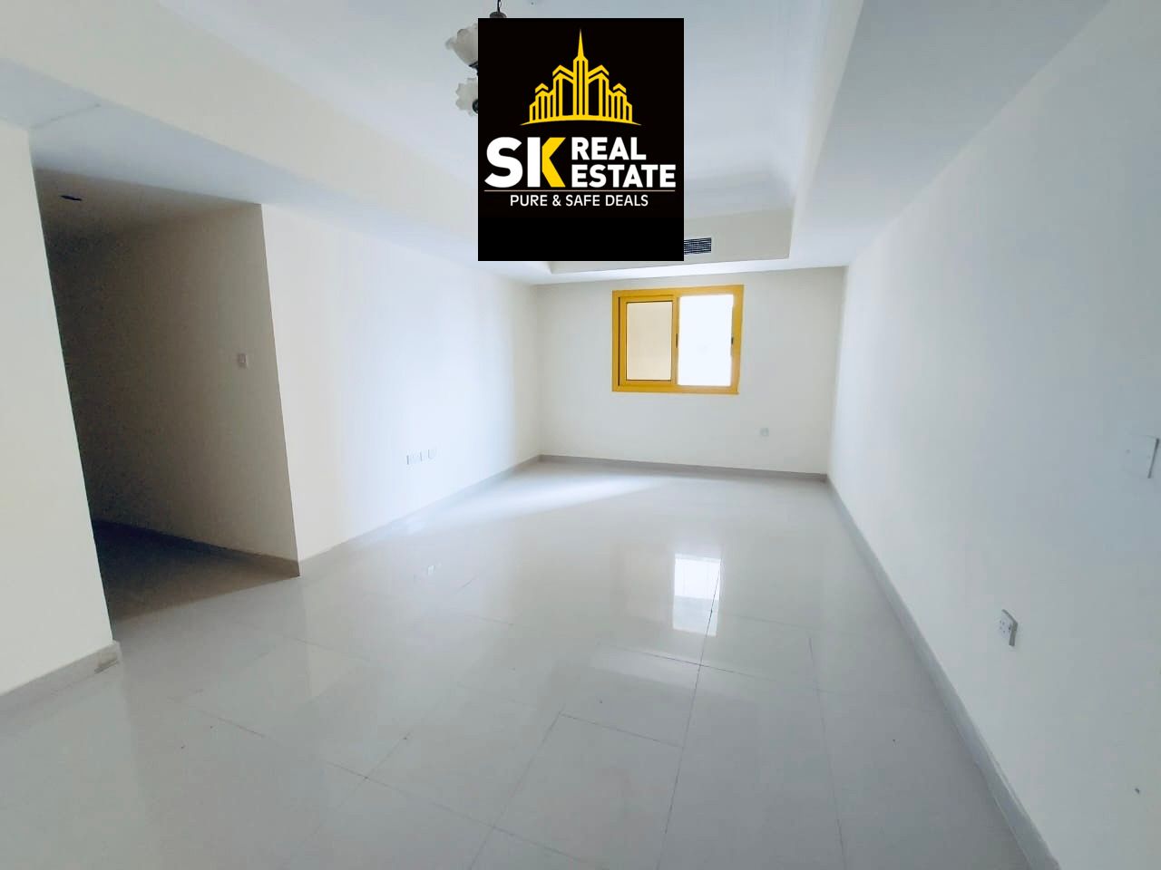 HOT OFFER 2BHK RENT 45K IN 6 CHEQUES / EASY EXIT TO DUBAI