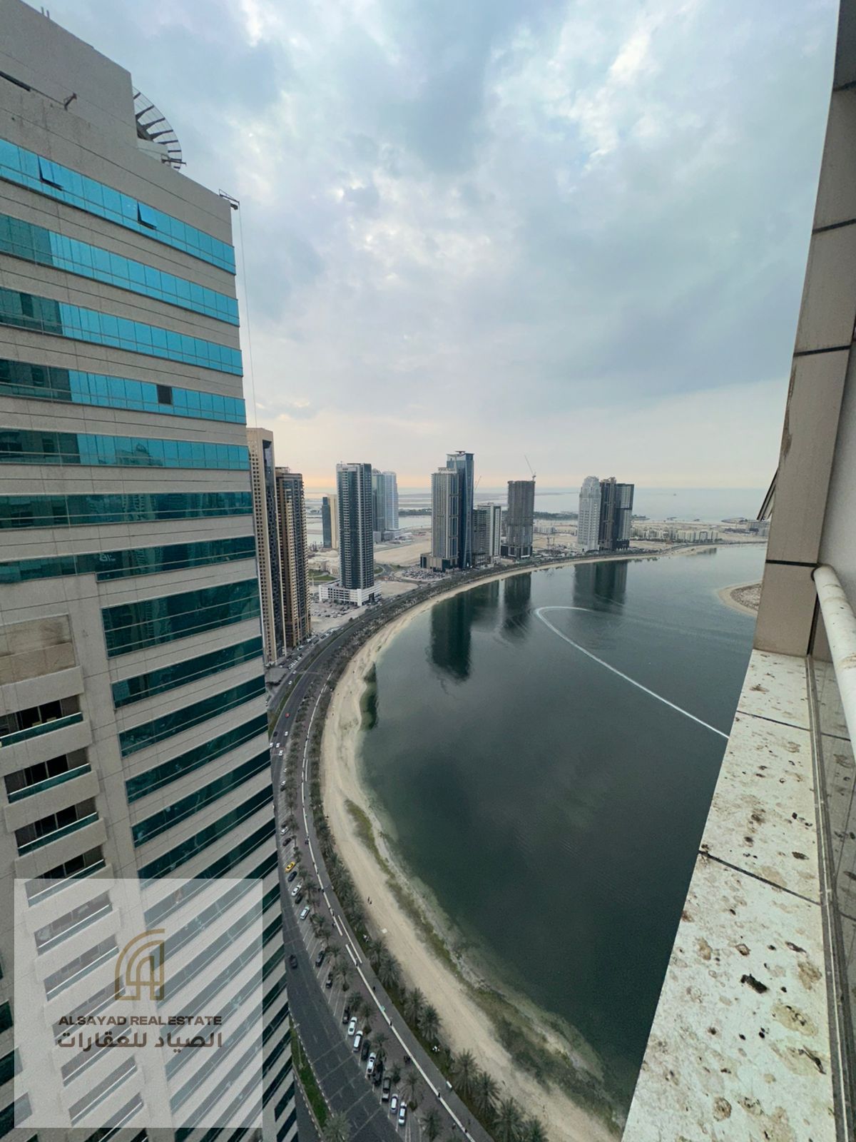 3-Bedroom Apartment + Maid’s Room with 2 Balconies on Corniche Al Mamzar – Unmissable Investment Opportunity