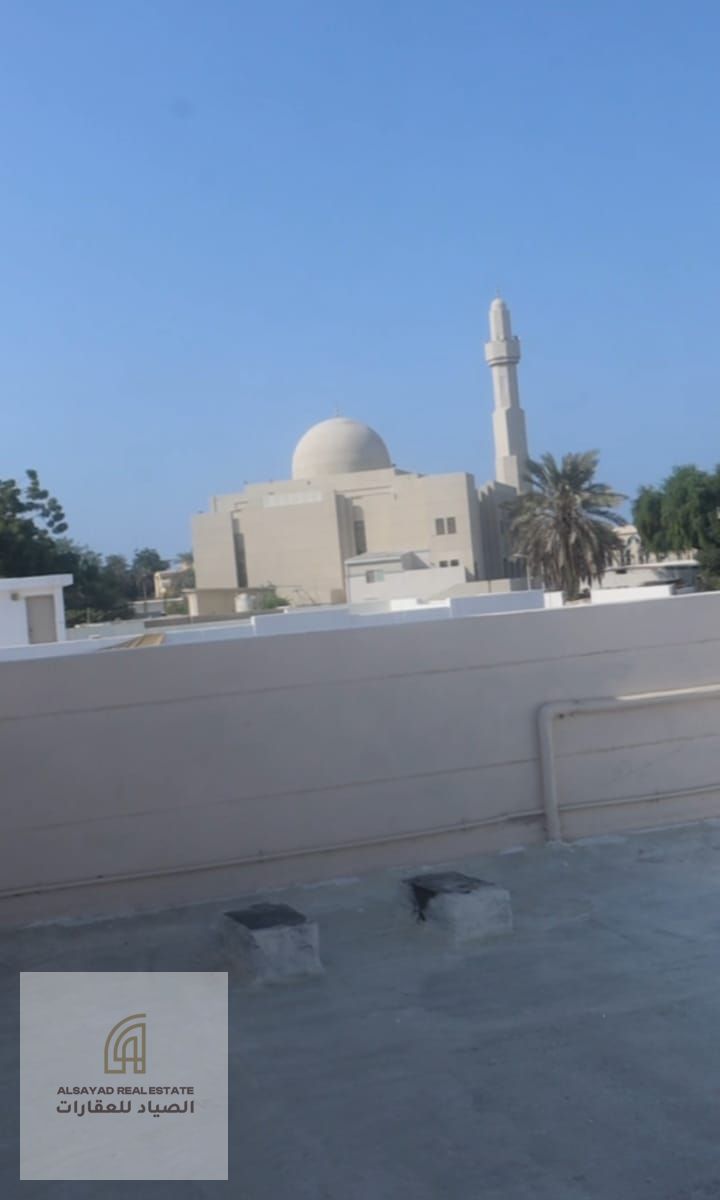 For Sale: A Villa in Sharjah, Al Mansoura Area — Excellent Location, Fully Renovated, and Stone-Cladded