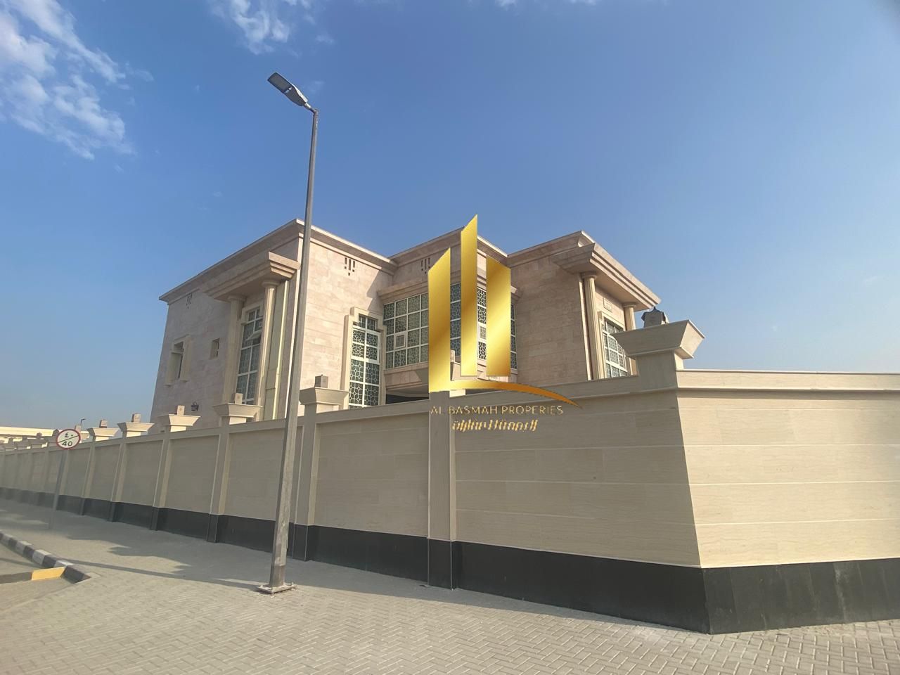 Villa for Sale – Al Tarfa, Sharjah Prime Location: Corner plot on three streets Plot Area: 18,000 sq. ft