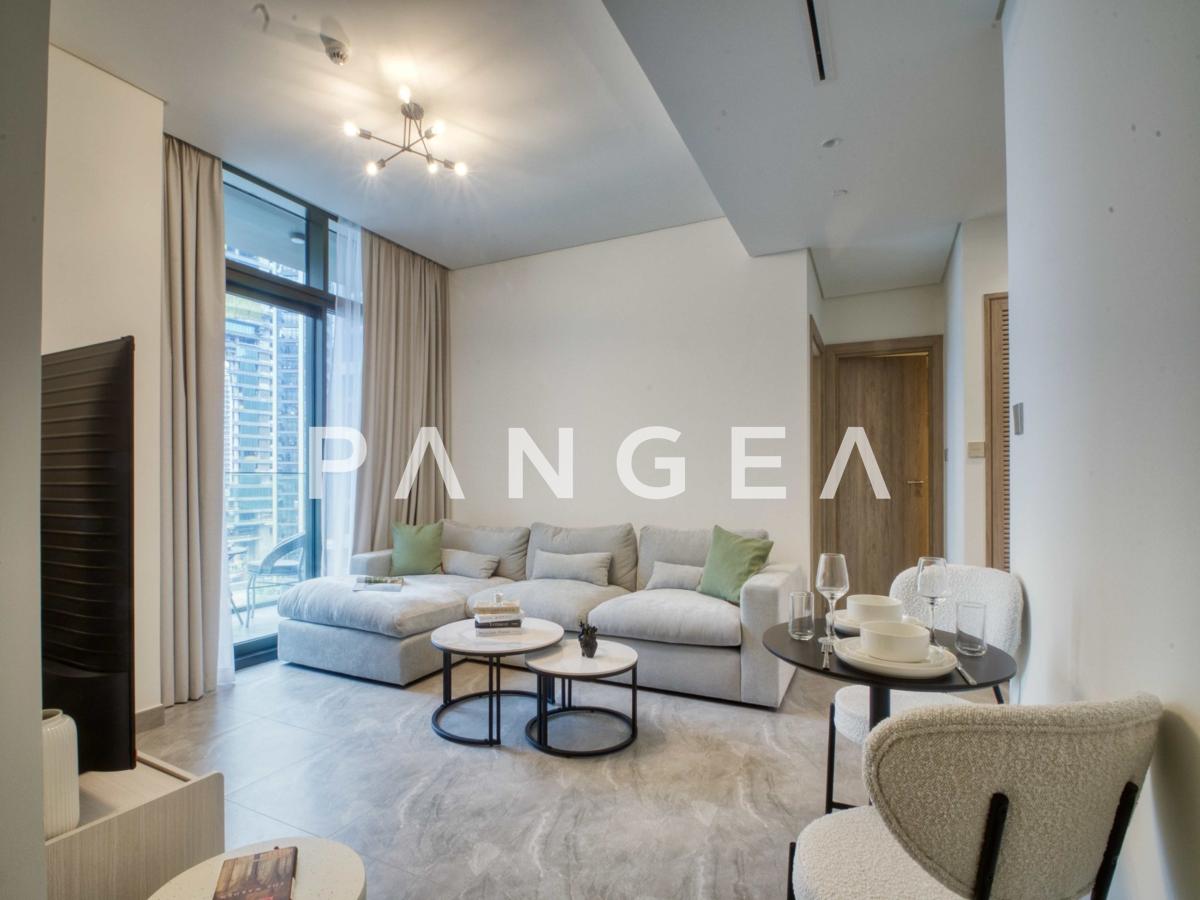 Flexible Cheques | Corner Unit | Ready to move in