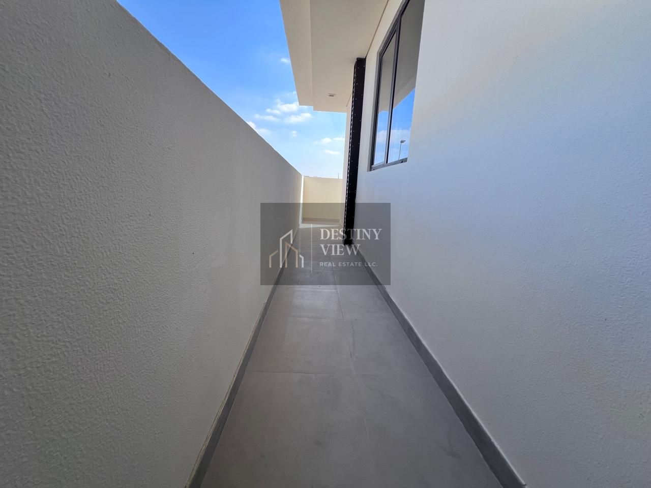 OPEN VIEW // BRAND NEW // LAVISH 2-BHK // WARDROBES+BALCONY