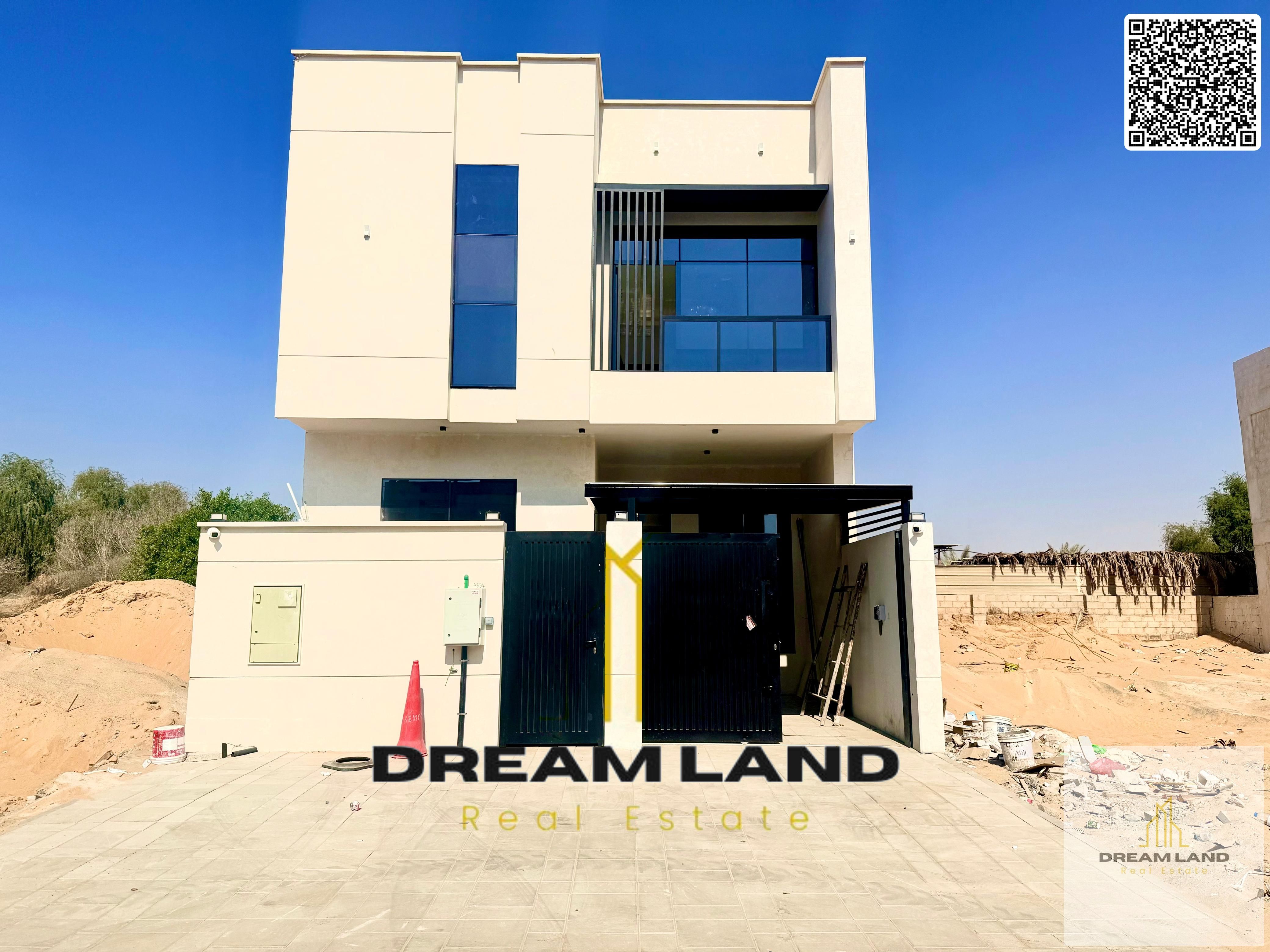 A luxurious Moroccan-style villa in Al-Haliou, with a charming design that blends authenticity and modernity, featuring 3 spacious master bedrooms, al