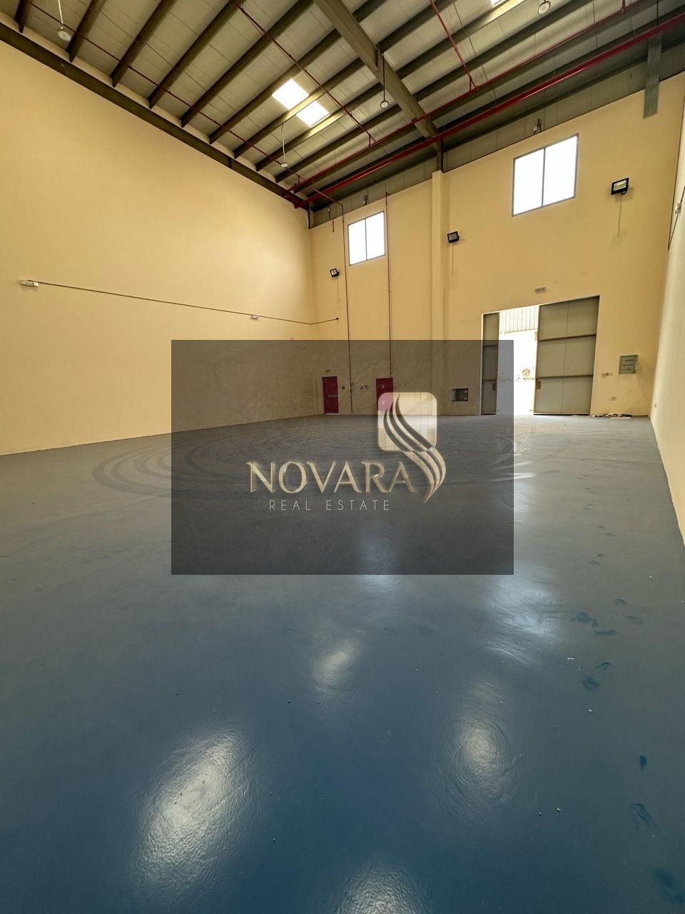 Warehouse for Annual Rent in Umm Al Quwain – 2,700 sq. ft, 14 kW Electricity, Ready for Commercial or Industrial Use, 80,000 AED