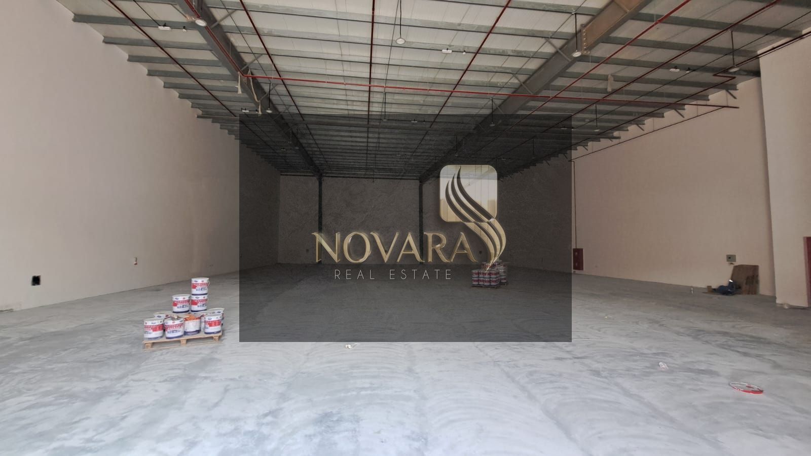 Warehouse for Annual Rent in Umm Al Quwain – 10,000 sq. ft, 50 kW Electricity, Ready for Commercial Use, 500,000 AED