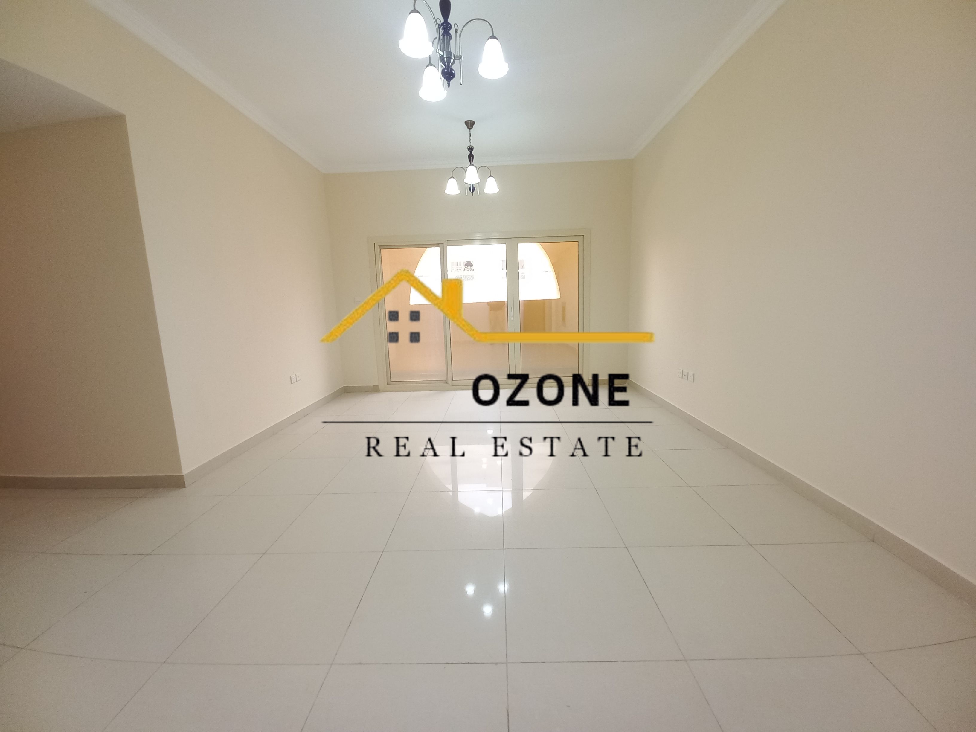 Spacious Bright 3BEDROOM With Balcony Wardrobes and Parking