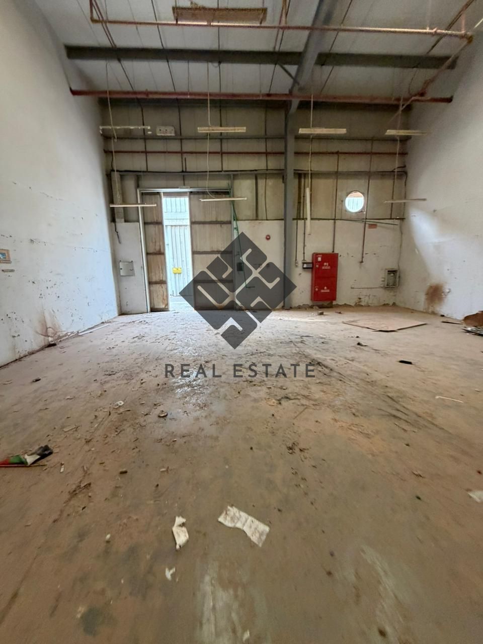 Warehouse for rent in umm al quwain 2300 sqft 22 kw 75000 dirham