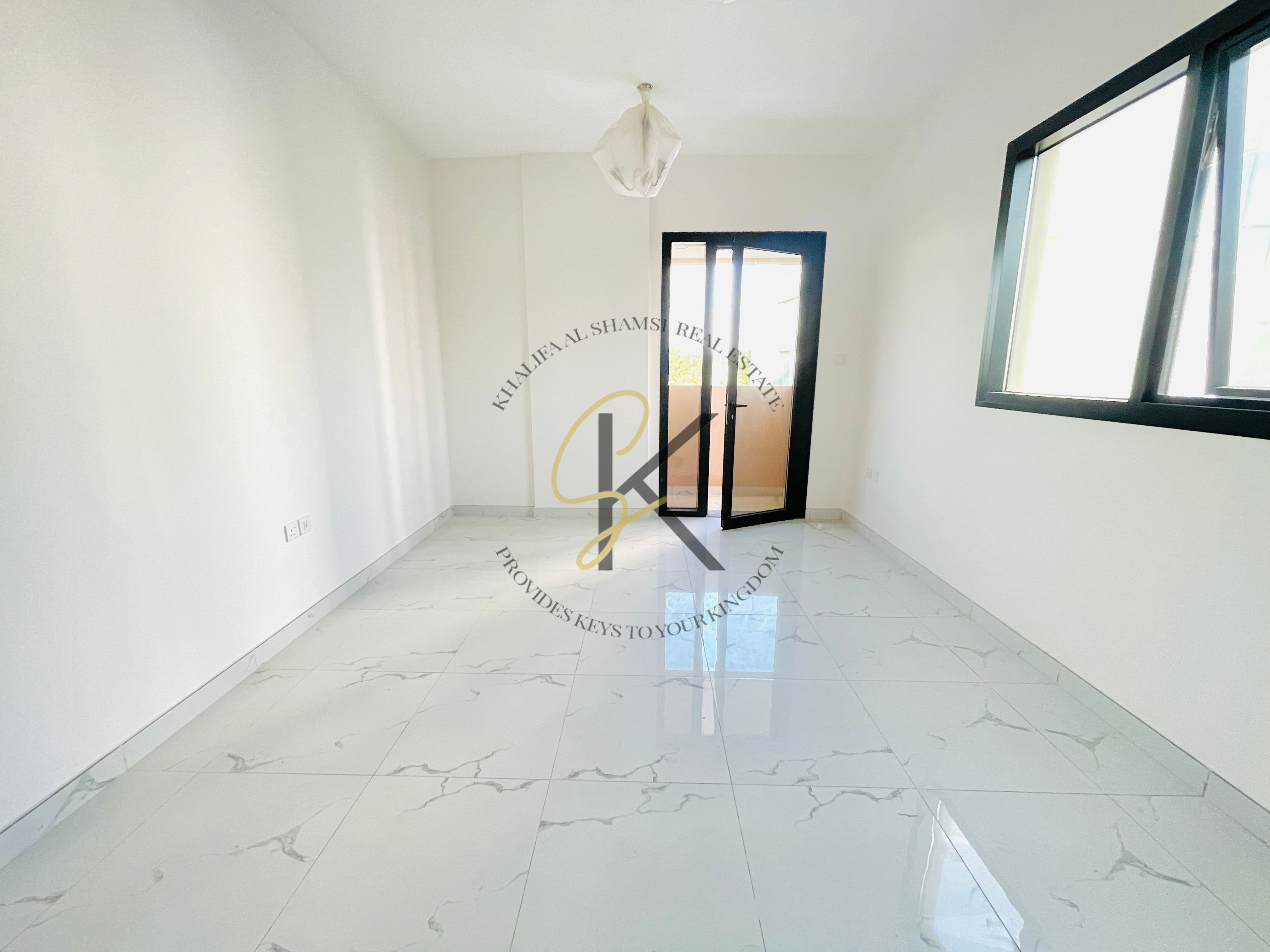 Brand new 1bedroom with balcony first shifting near to emirates road fully security