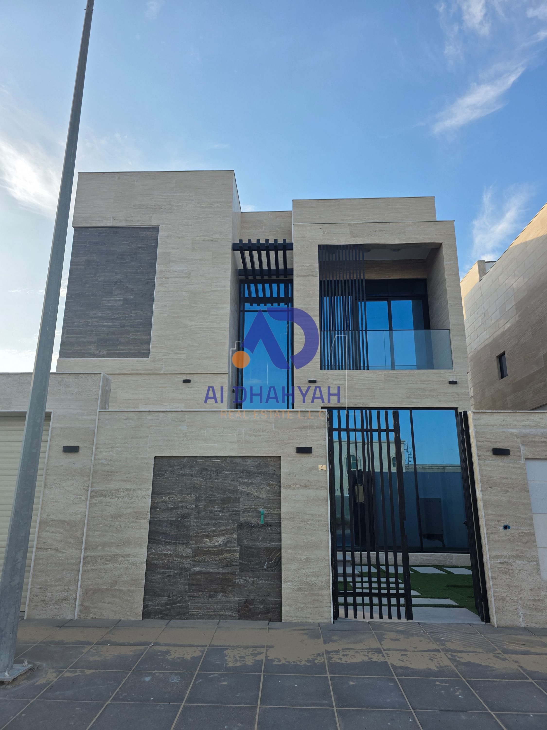 Luxury villa in Al-Raqiba, 4 master bedrooms and a swimming pool