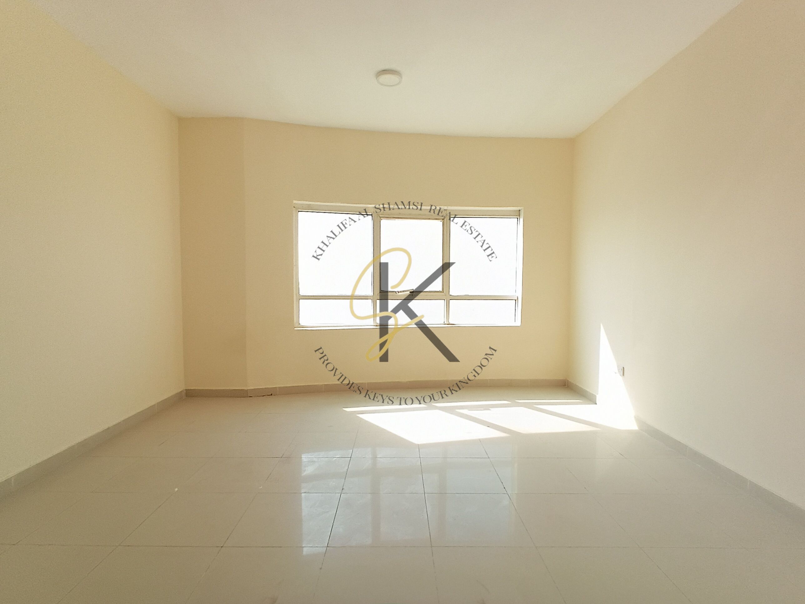 Lavish 2BHK full of family Building Neat and clean room Near by Day to Day for contact Babar