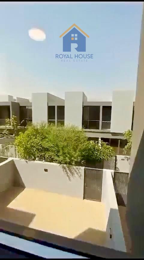 Townhouses for sale in Masar Kaya project