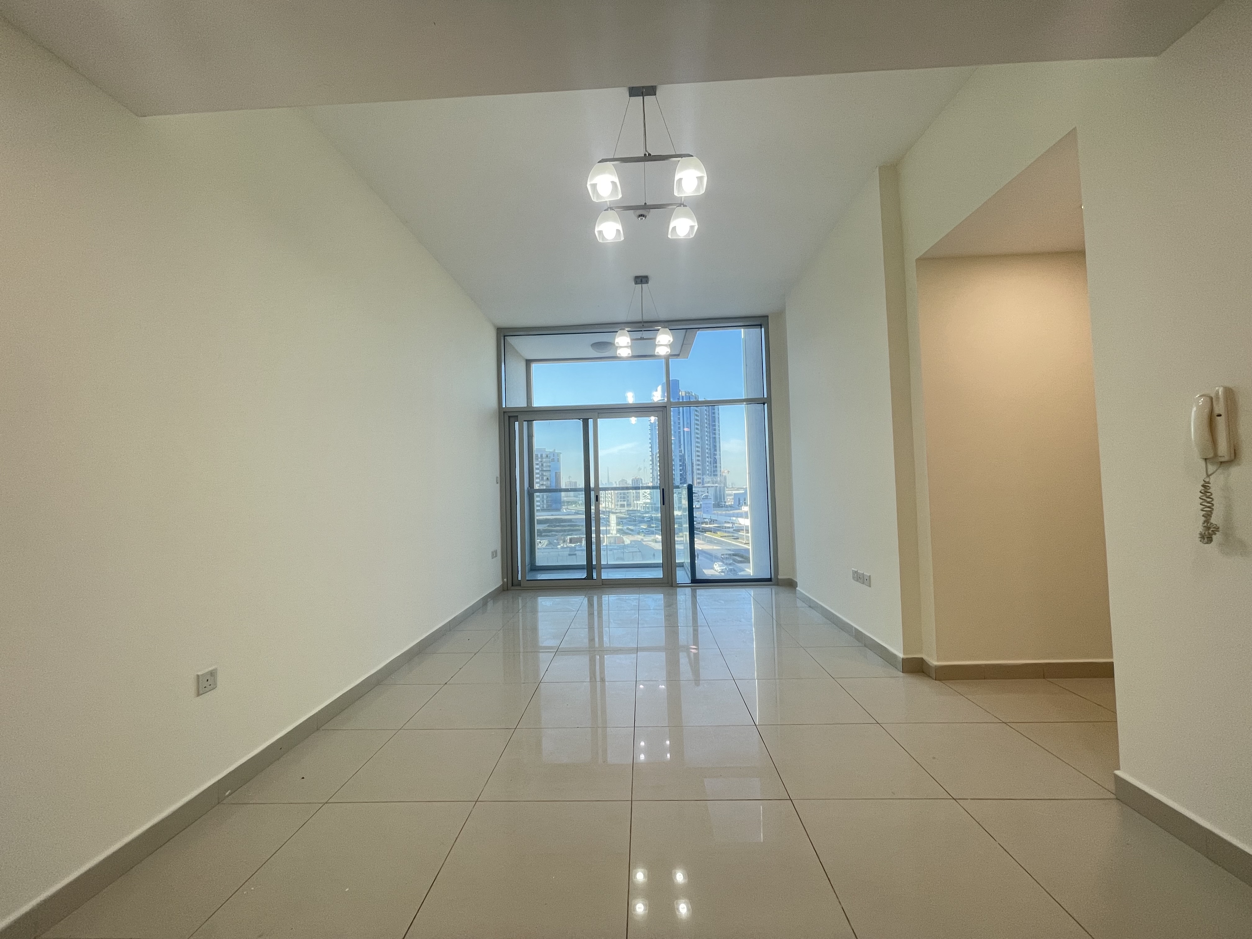SPACIOUS LAYOUT!! 2BHK WITH 3 WASHROOM!! FAMILY BUILDING