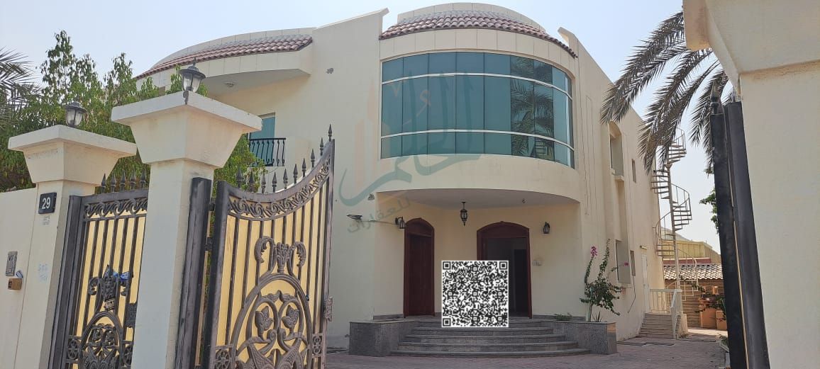 Villa for Rent in Al Quoz Area Rent: 110,000 AED in 4 installments Or 100,000 AED in 2 installments Security Deposit: 5,000 AED The villa consists