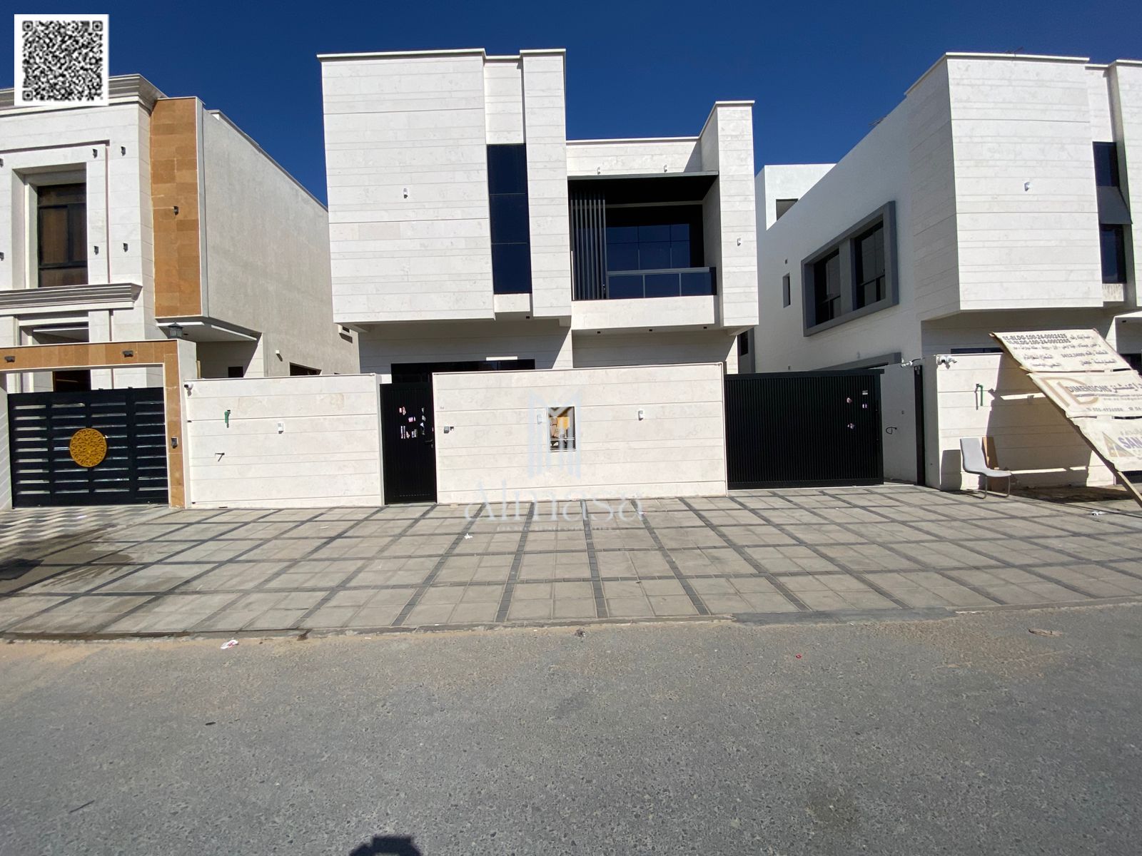 Villa for Sale in Al Yasmeen – 6 Master Bedrooms with Roof | Spacious Family Home