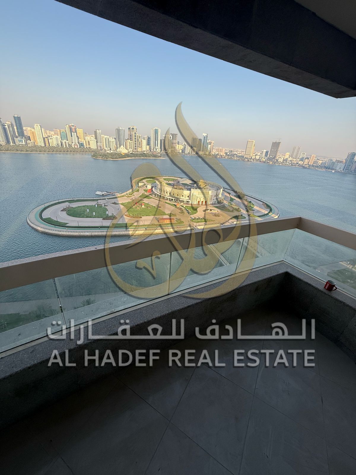 Unparalleled Luxury in Al Majaz 3 - 4-Bedroom Apartment with Royal Specifications Apartment Details: Area: Extra-large living room + 4 spacious