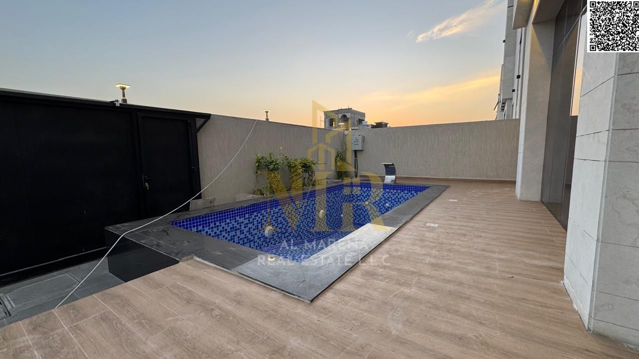 Luxury villa with European design and swimming pool in a prime location, price includes registration and ownership fees, freehold ownership.