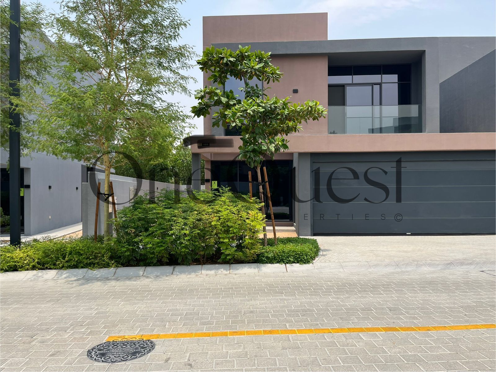 Ready to move // Free hold // mortgageable // big plot