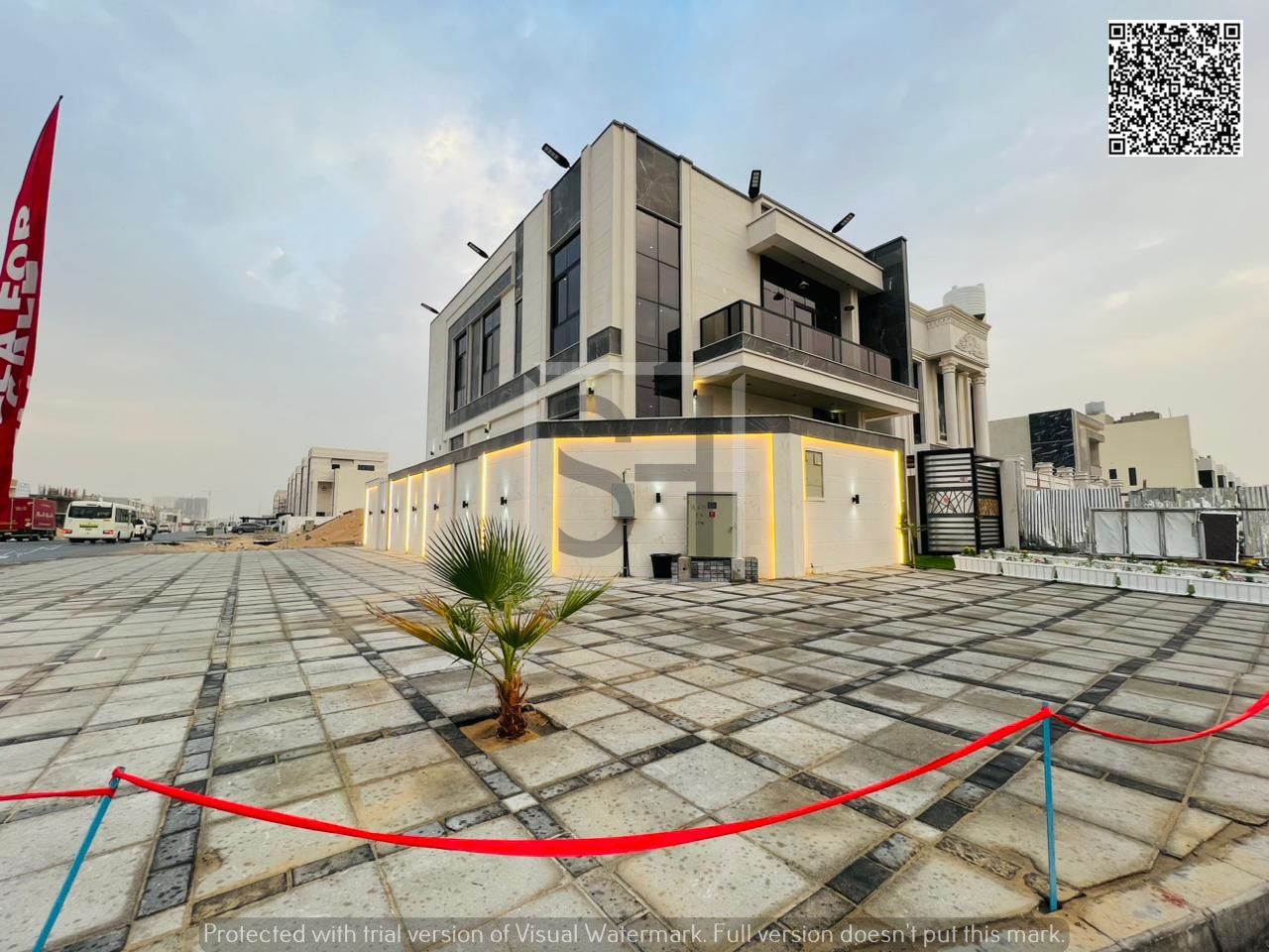 Villa for sale opposite a garden, including registration fees, electricity, water and air conditioning.