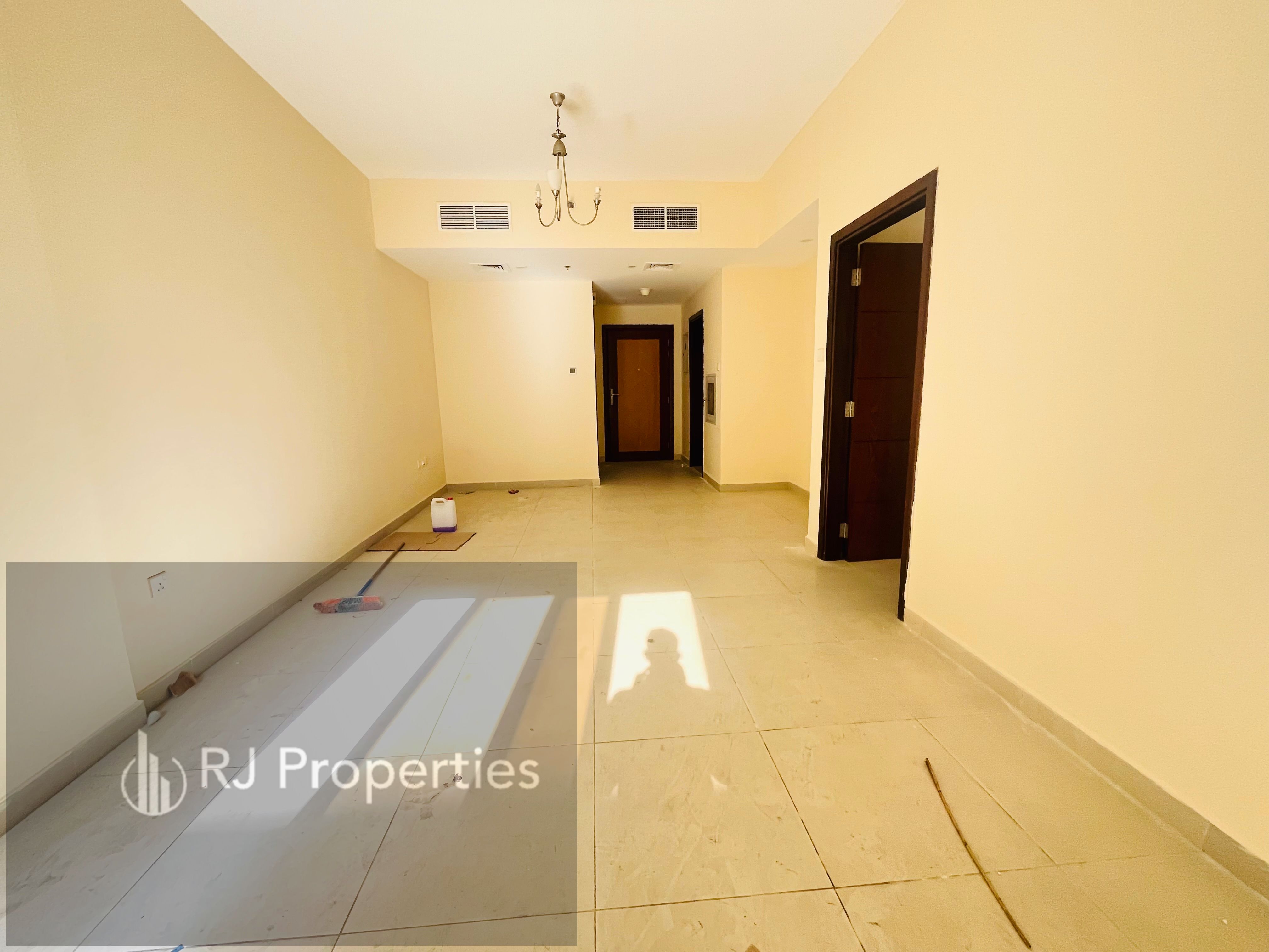 Limited offer near to park luxury 1bhk with balcony and parking free just 40k
