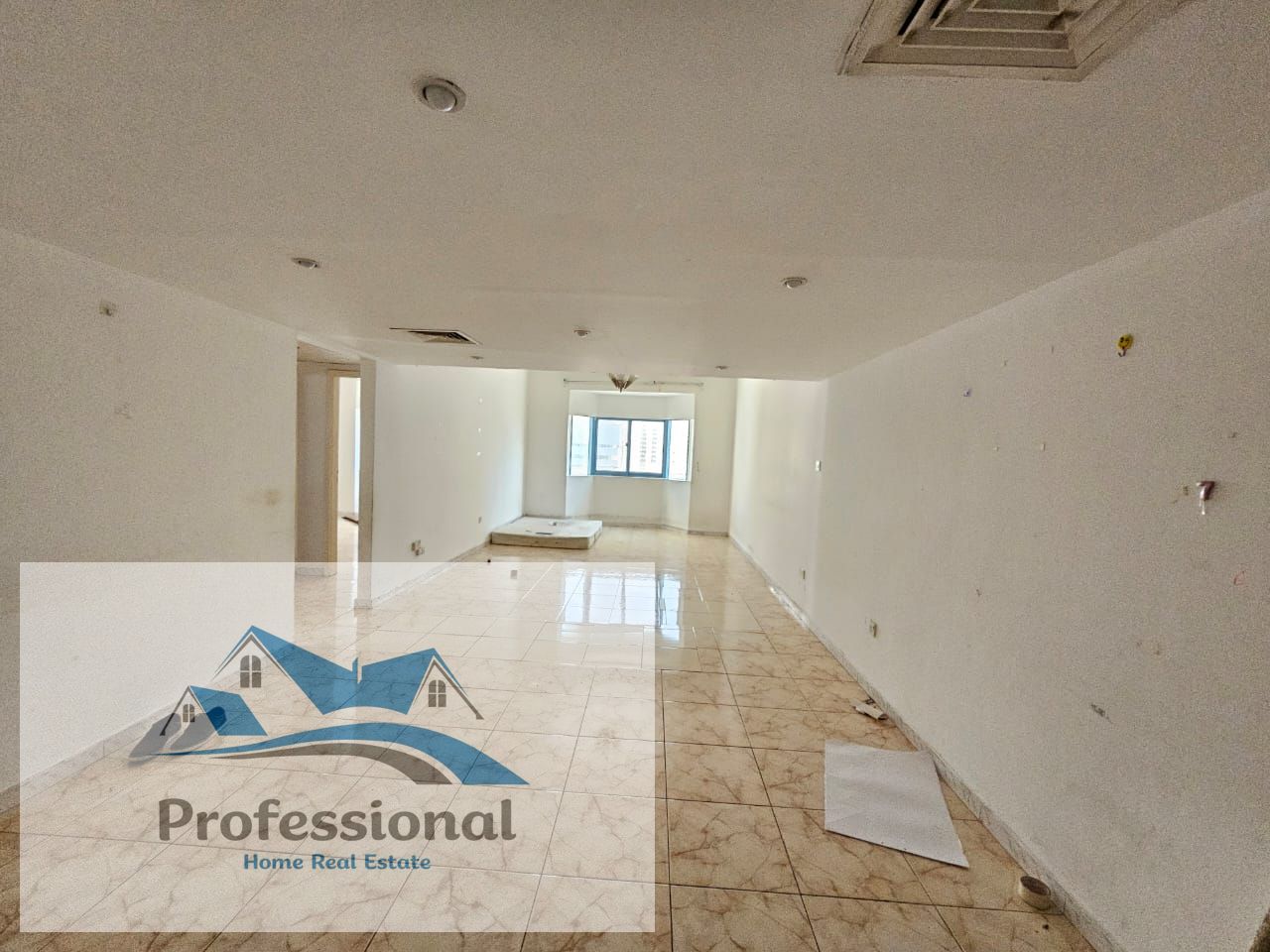 NO DEPOSIT HOT OFFER NICE 2BHK WITH BALCONY IN 42K NEAR TO FAMILY PARK FULL FAMILY BUILDING