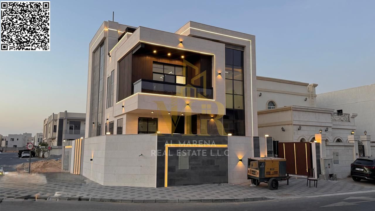 A golden opportunity to own a corner villa with a rooftop terrace and swimming pool, located directly behind services and the mosque. Registration and