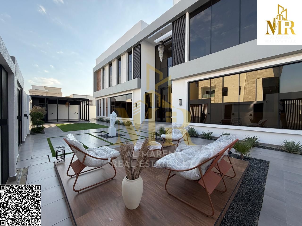 A luxurious villa with a modern design and high-quality, personalized finishing, combining luxury, spaciousness, and privacy, ideal for families seeki