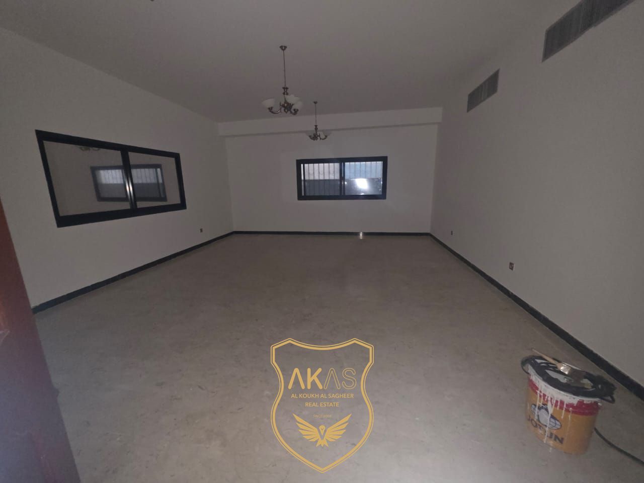 Limited time offer 3bhk available with balcony central AC 4 washroom in Al majaz 3 Sharjah
