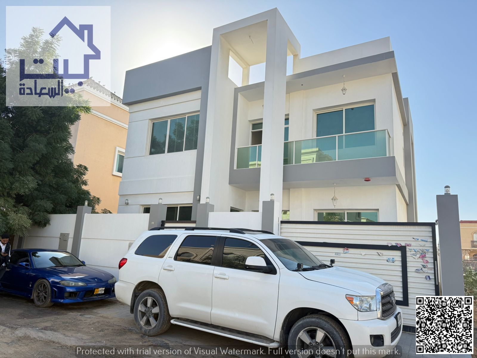 For rent in Al Yasmin: 5 master bedrooms + 7 bathrooms, large building area, living room, majlis, maid's room. Price: 100,000