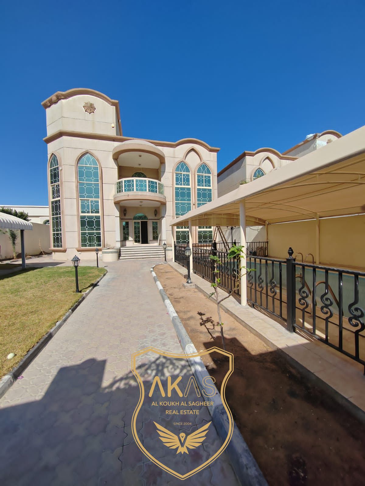 Limited time offer 4bhk villa available close to hirrah beech sharqaan Sharjah
