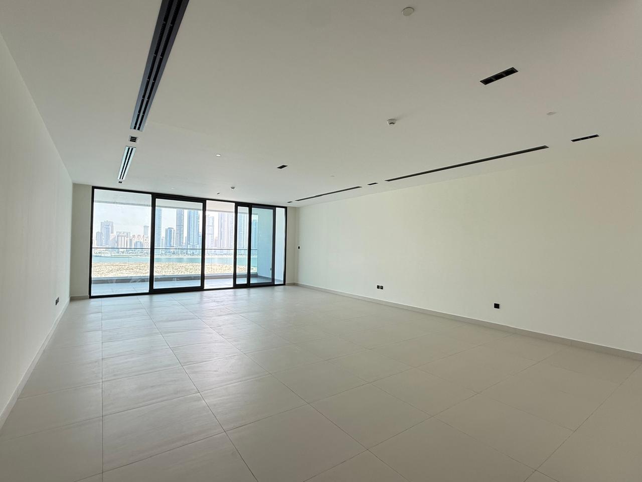 For Sale Luxury Apartment with Terrace & Sea View – Sharjah