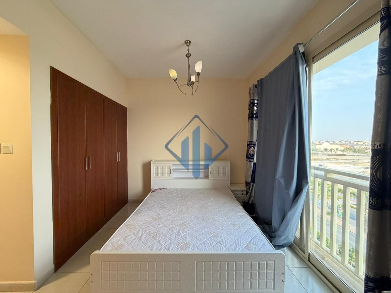 Spacious Furnished Studio In Vibrant Mina Al Arab