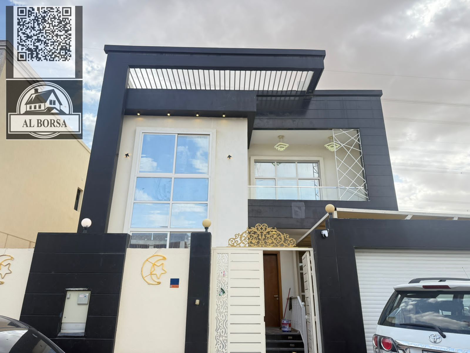 Villa for rent – Al Yasmin | 5 bedrooms + 2 living rooms + maid's room | Central air conditioning | AED 100,000 / 4 installments