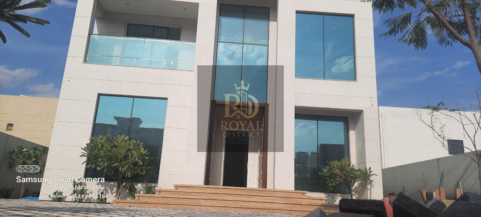 LUXURY VILLA | 5 MASTER BEDROOMS+ MAID’S ROOM+MAJLIS |SMART HOME SYSTEM | OUTDOOR SEATING WITH GARDEN | SWIMMING POOL | HIGH-END FINISHES | HOT PRICE