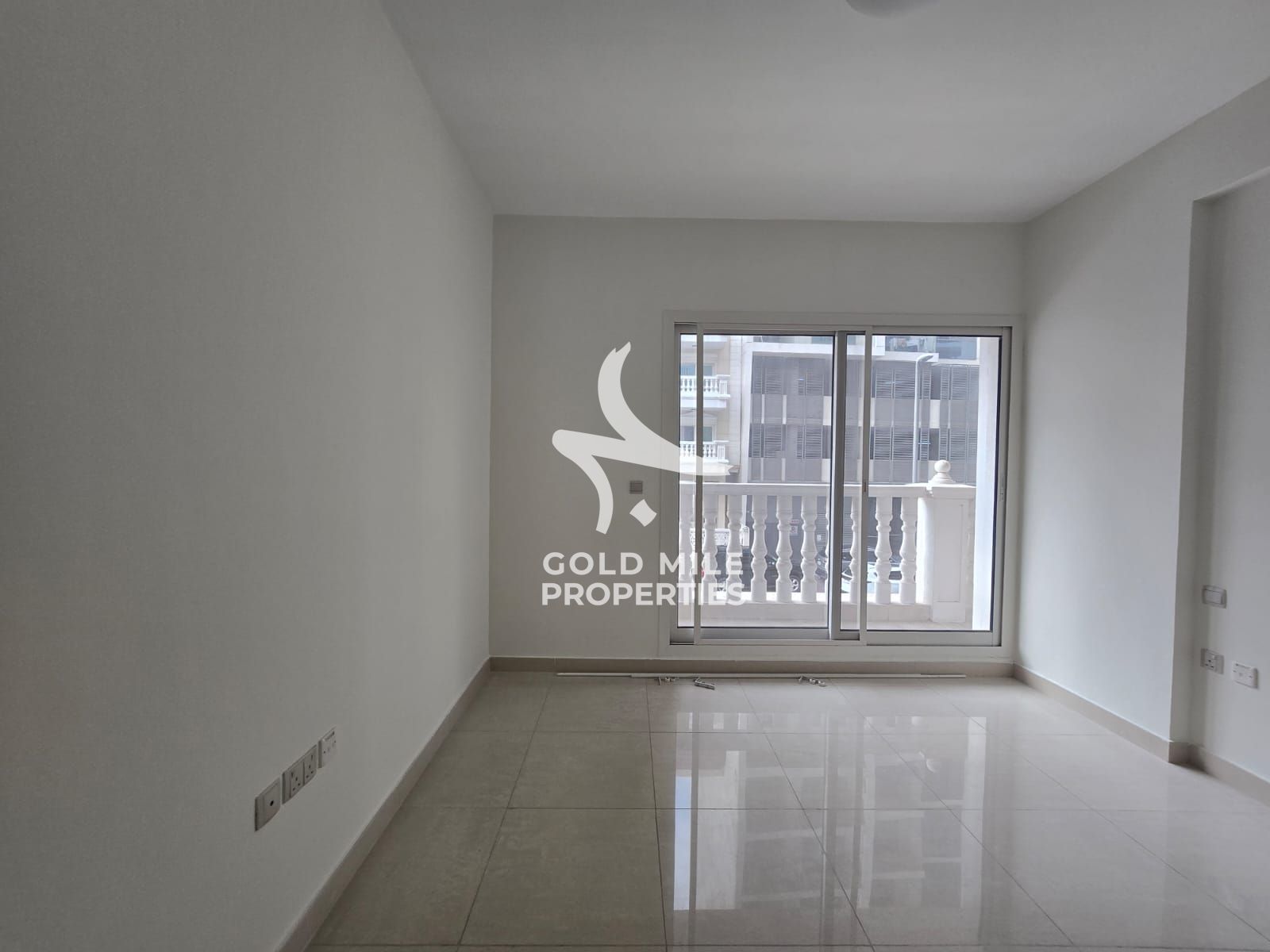 Elegant 2 BHK – Refined Living in a Family-Friendly Building