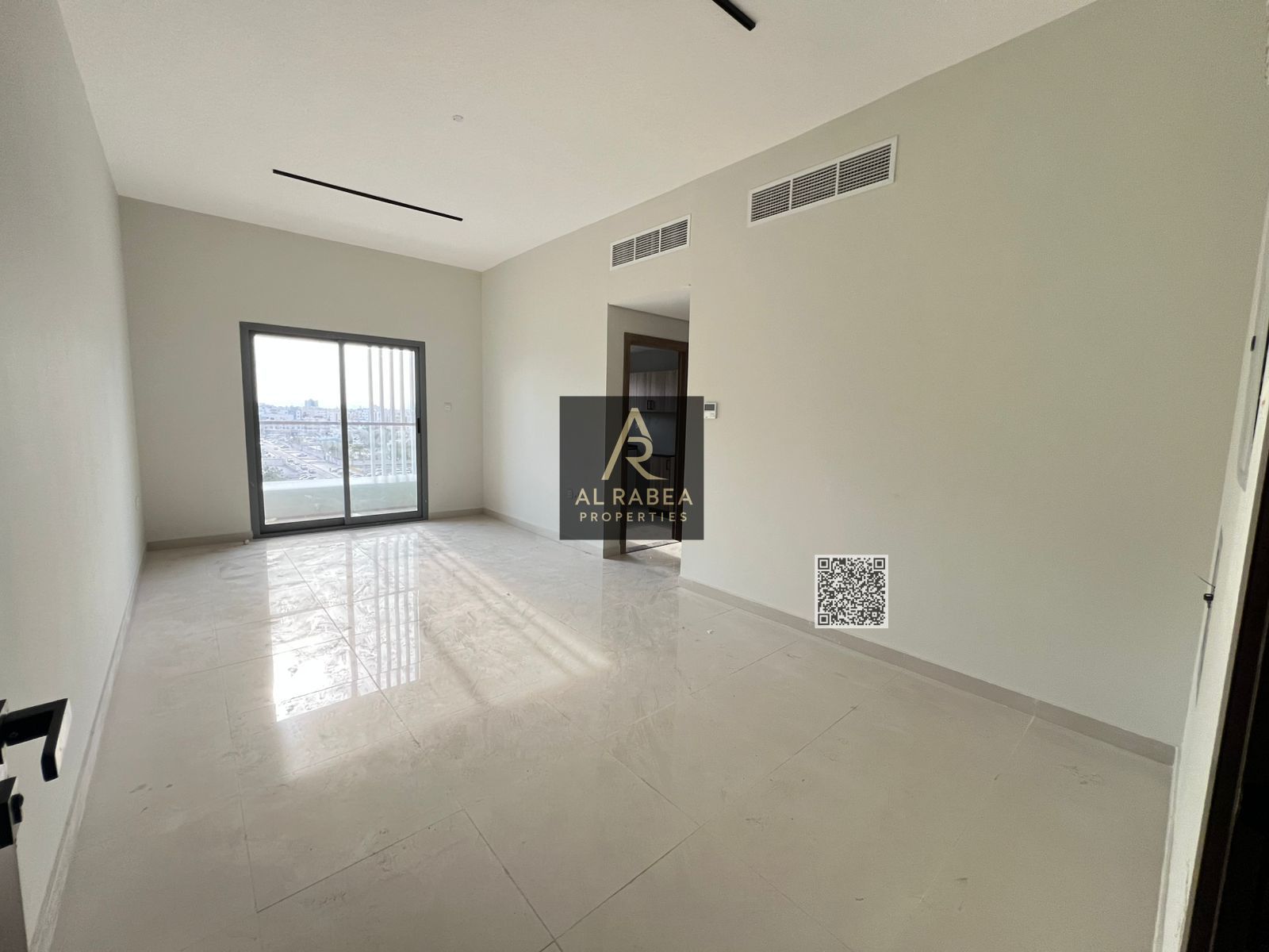 Prime location - First occupant - Open view